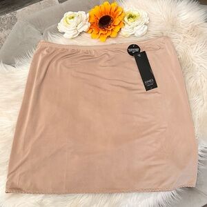 Jones New York Tan Shirt Half Slip With  Scalloped Hem 16” Sz 2X NEW!